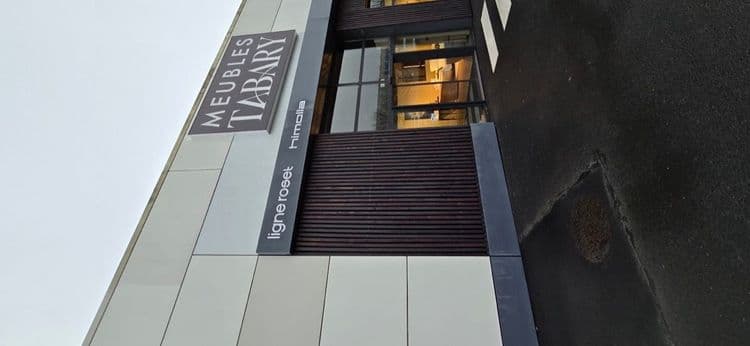 Lettrage adhésif Meubles Tabary façade