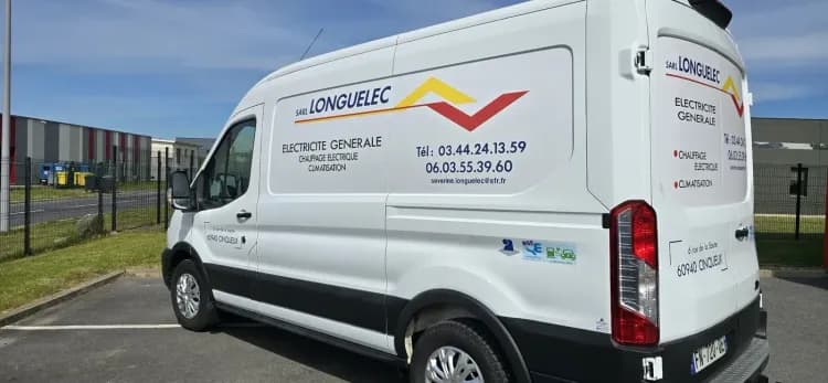 Detail lettrage decoupe Longuelec