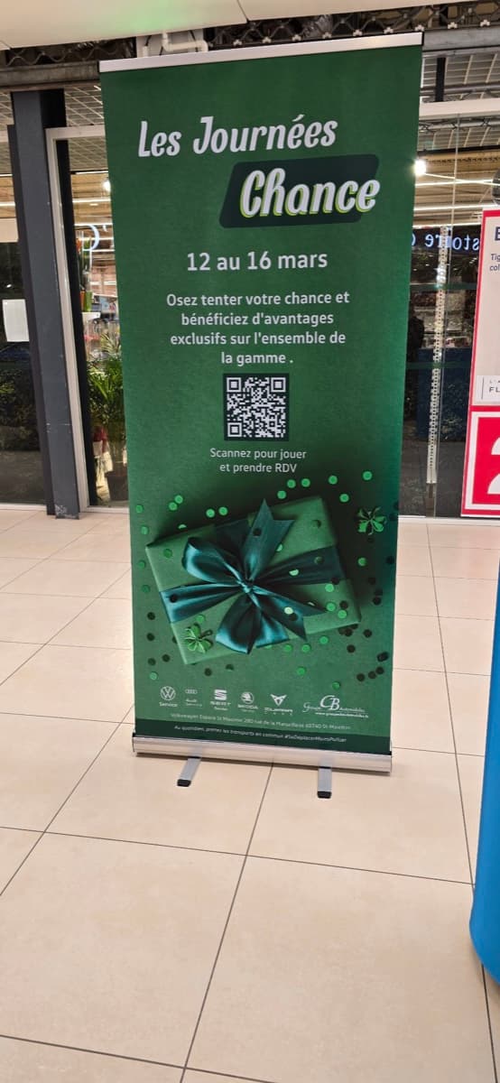 Roll-up automobile – marquage adhésif ATELIER L