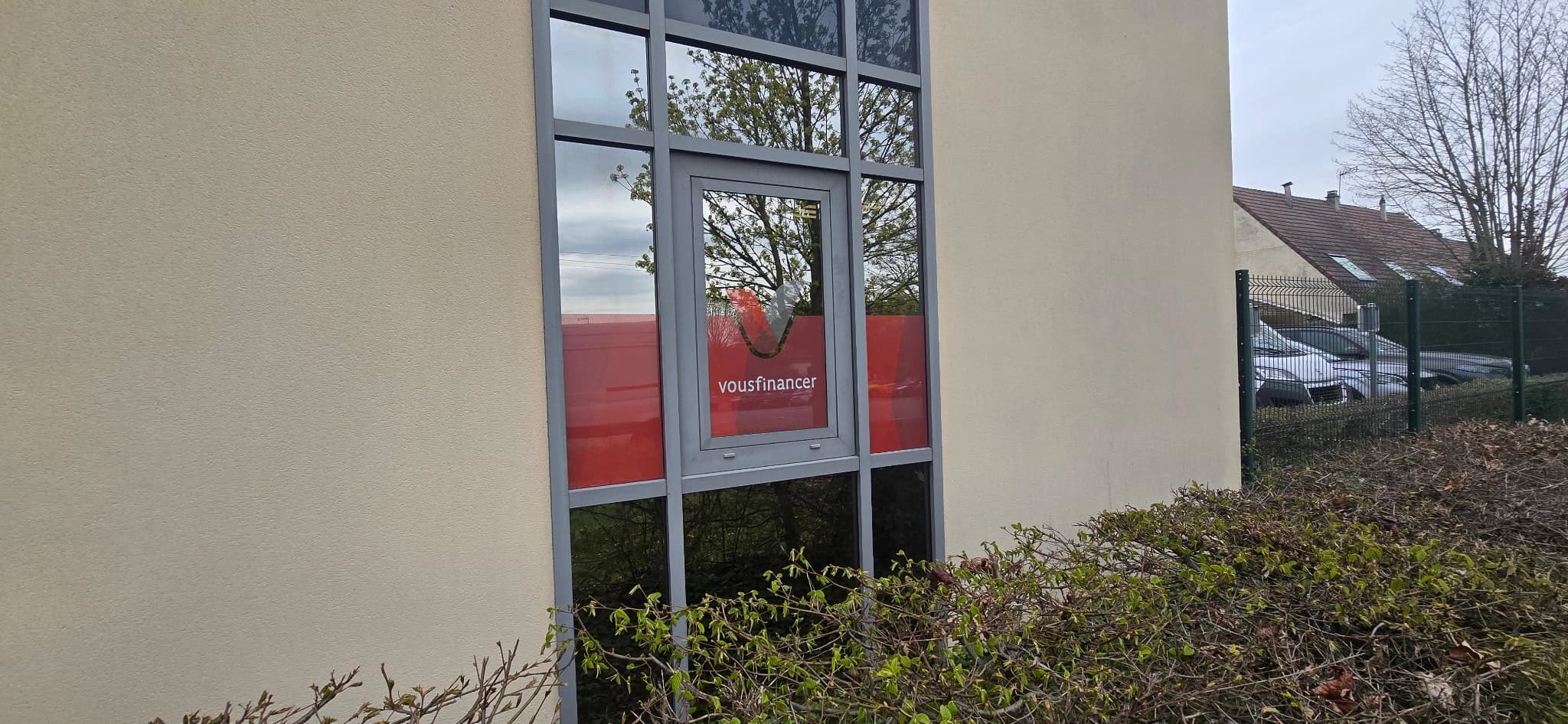 Vitrophanie porte principale entrée Vousfinancer