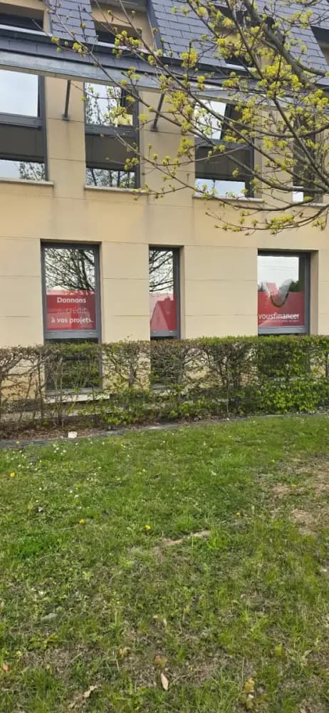 Vitrophanie façade complète Vousfinancer Senlis